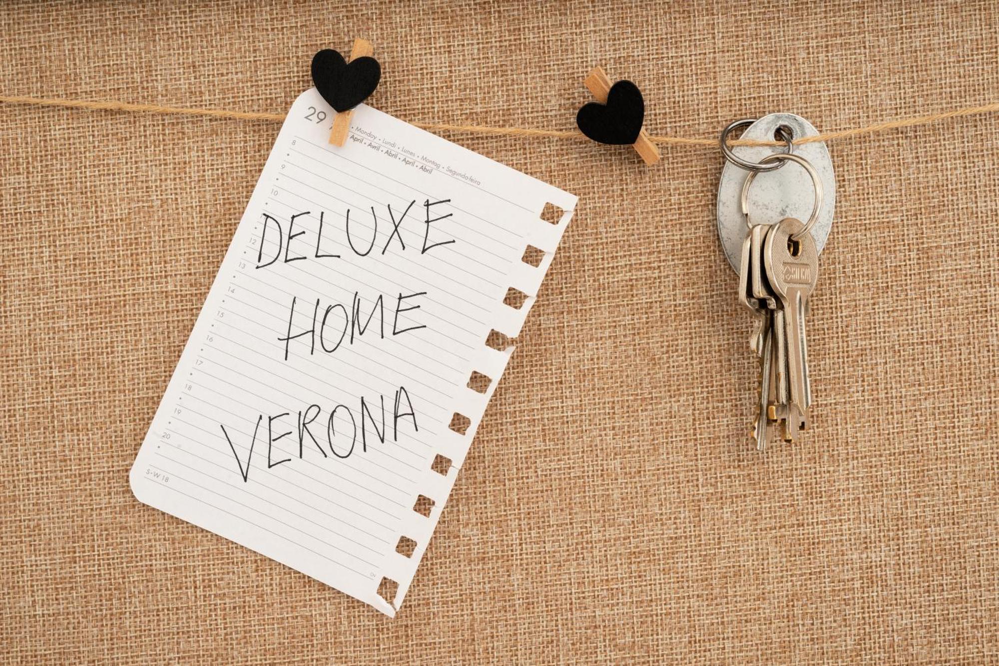 Deluxe Home Verona Luaran gambar